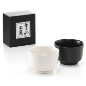 Matcha Schalen in weiß & schwarz